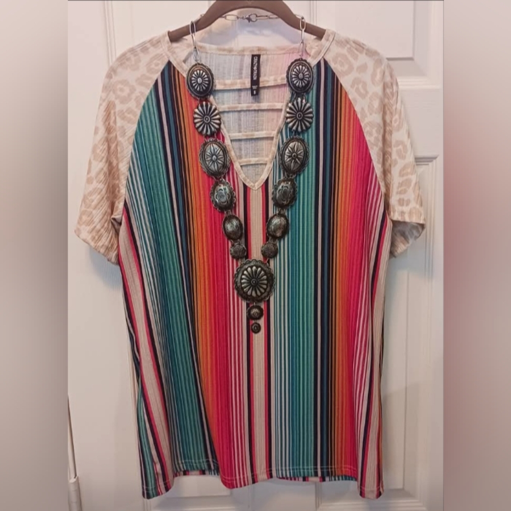 CRAZY TRAIN Women's Top sz S/M